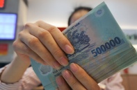 Kinh doanh khởi sắc, ngân hàng mạnh tay hút nhân tài