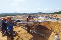 Chớp cơ hội ưu đãi giá, dự án điện mặt trời đua về đích