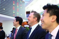 Tiếp cận chọn - bỏ, rộng cửa cho nhà đầu tư nước ngoài