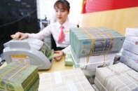 Lo lãi suất, tín dụng diễn biến bất thường