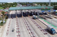 Không giữ định kiến khi phản biện chính sách