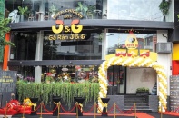 Kinh doanh gà rán xoay trở cùng chiến lược “Việt hóa” 