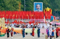 Đảng tự mình ngày càng xứng đáng trở thành dân tộc