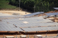 Mòn mỏi chờ giá điện mặt trời