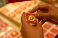 Vàng lan tỏa sức nóng