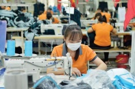 Doanh nghiệp sản xuất xoay chuyển trong mùa dịch