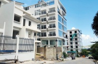 Cưỡng chế 13 biệt thự Ocean View Nha Trang sai phép: Bó tay trước hành vi nhờn pháp luật