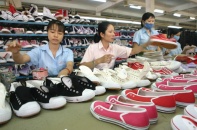 Thiếu đơn hàng, da giày thu hẹp sản xuất