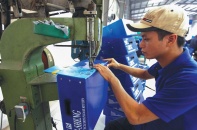 Doanh nghiệp công nghiệp chơi vơi trong bể ưu đãi