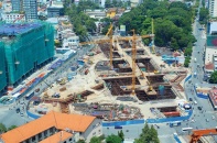 TP.HCM lo "có tiền mà không tiêu hết"