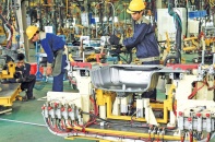 Nền kinh tế bền bỉ trong gian khó