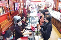 Chán vàng, tiền chảy vào chứng khoán