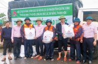 Ngân hàng Chính sách xã hội chung tay cùng cả nước hỗ trợ miền Trung