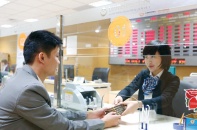 Ngân hàng chạy đua lên sàn