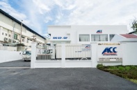 Cổ phiếu “cắm đầu”, cổ tức 0 đồng, AIG xin chi thù lao "khủng" cho Chủ tịch 