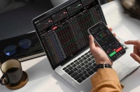 CTX Holdings muốn rời sàn chứng khoán, cổ phiếu bị bán tháo