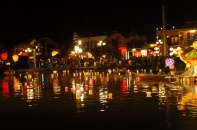 Hội An rực rỡ lễ hội ánh sáng trong dịp Tết Đinh Dậu