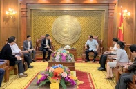 Doanh nghiệp Hồng Kông tìm hiểu xây dựng Nhà máy kính năng lượng mặt trời tại Quảng Trị