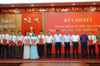 Quảng Bình công bố 10 quyết định về cán bộ chủ chốt