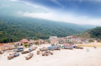 Quảng Bình trao chủ trương đầu tư dự án Kho xăng dầu ngoại quan Petro Lào