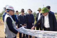 Chủ tịch Quảng Bình chỉ đạo “gỡ khó” cho dự án Đường ven biển và cầu Nhật Lệ 3