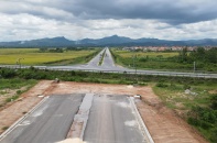 Quảng Trị bàn phương án gỡ “điểm nghẽn” tại các điểm đấu nối vào Quốc lộ