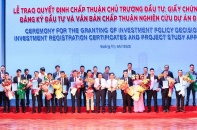 Quảng Trị trao quyết định chủ trương đầu tư, giấy chứng nhận đầu tư nhiều dự án lớn
