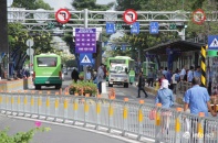 TP.HCM: Sở muốn tổ chức giữ xe 2 bánh miễn phí cho người đi xe buýt, quận chưa duyệt