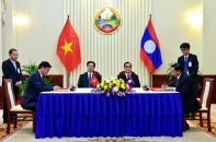 Việt Nam-Lào ký MOU hợp tác chiến lược về giao thông vận tải