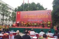 Hiệu trưởng Đại học Ngoại thương lắng nghe sinh viên qua facebook