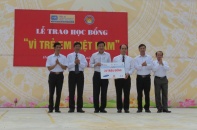 Học bổng Vì trẻ em Việt Nam đến với ngôi trường đẹp nhất Hà Nam