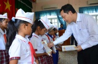 Quỹ học bổng “Swing for the Kids” đến với trẻ em Bình Định