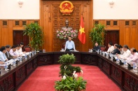 Thủ tướng: Anh nào mà lấy gạo cứu trợ bão lụt đi làm giao thông nông thôn thì phải kỷ luật
