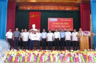 Học bổng Vì trẻ em Việt Nam tiếp sức cho các em học sinh giỏi tại Hà Tĩnh