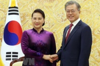Chủ tịch Quốc hội Nguyễn Thị Kim Ngân hội kiến Tổng thống Hàn Quốc