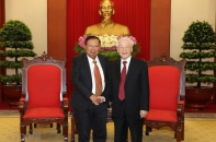 Giữ gìn và vun đắp cho mối quan hệ hữu nghị truyền thống Việt-Lào