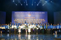 Tuyên dương các tập thể, cá nhân xuất sắc trong phong trào thanh niên Khối các cơ quan Trung ương