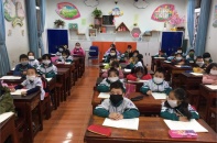 Thủ tướng chỉ đạo tạm cho học sinh nghỉ học, dừng tổ chức lễ hội để phòng tránh Corona