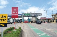 Thủ tướng yêu cầu dừng thu phí các trạm không chuyển sang thu tự động