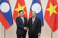 Thủ tướng Lào bắt đầu thăm Việt Nam