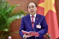 Phòng dịch quyết liệt nhưng vẫn bảo đảm người dân đón Tết