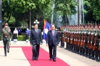 Việt Nam - Lào nhất trí đẩy mạnh hợp tác về kinh tế, thương mại, đầu tư và năng lượng