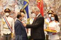 Cuba tặng Huân chương José Marti cho Chủ tịch nước Nguyễn Xuân Phúc