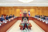 Dành ưu tiên cao nhất cho việc củng cố và tăng cường quan hệ Việt Nam - Lào