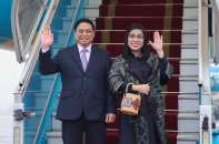 Thủ tướng lên đường thăm chính thức Singapore và Brunei Darussalam