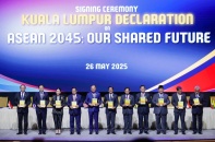 Thủ tướng cùng các nhà lãnh đạo ký Tuyên bố "ASEAN 2045: Tương lai chung của chúng ta"