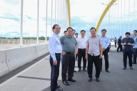 Thủ tướng thăm cây cầu mới qua sông Hương và dự án nhà ở xã hội tại Huế