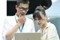 VN-Index đóng cửa sắc xanh, cổ phiếu dầu khí, điện tăng mạnh