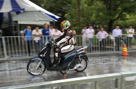 Bosch cung cấp hệ thống chống bó cứng phanh cho xe máy