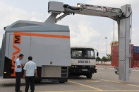 Đầu tư thêm máy soi container để hạn chế rủi ro trong thông quan hàng hóa